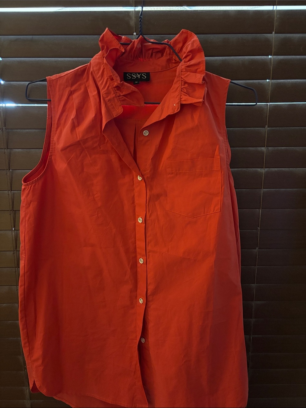 SSYS Sleeveless Ruffle-Collar Button Front Blouse in Vibrant Orange